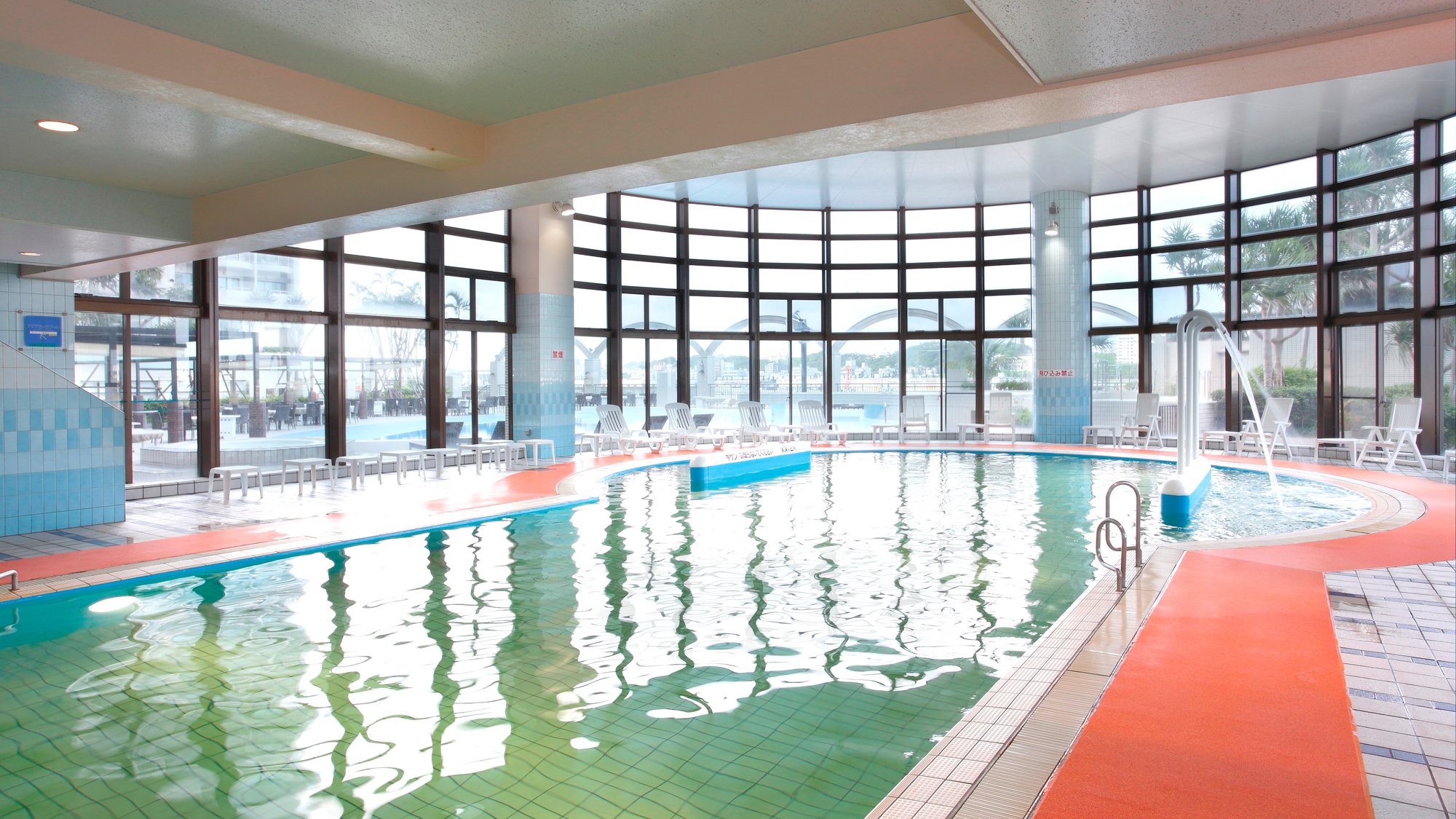 🏊 プール